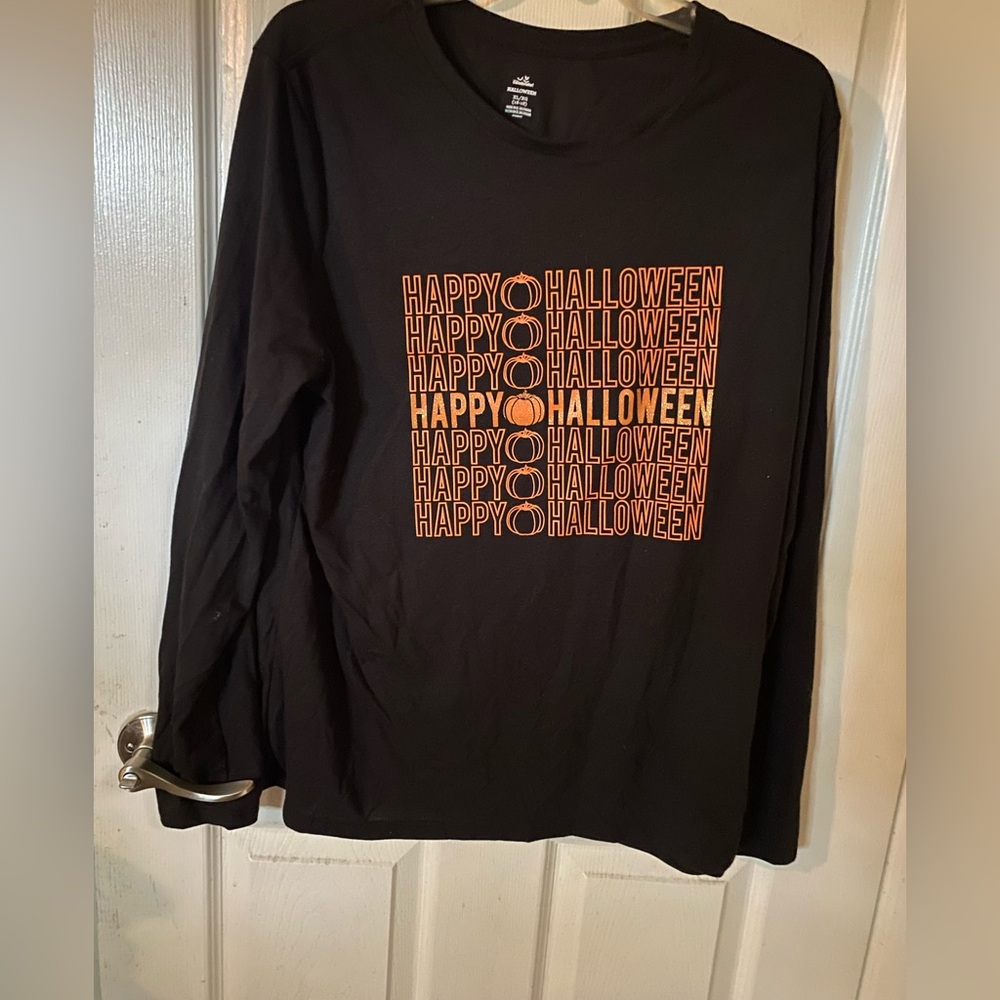 Celebrate Halloween Black T-Shirt xl